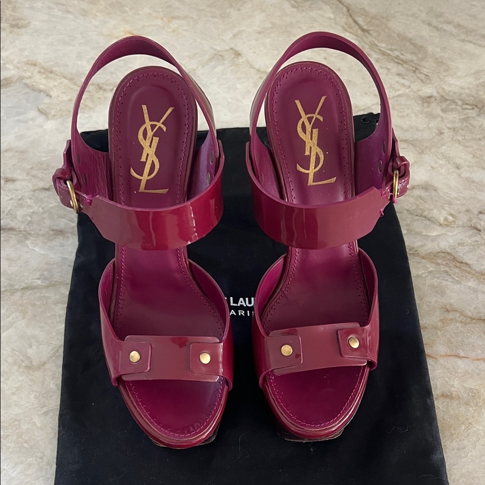 Yves Saint Laurent burgundy Patent sandals - size 7.5 / eu 38